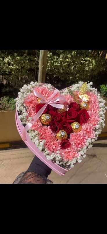 It's a girl princess hat ferrero heart box flowers
