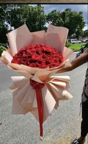 Sweet times red roses